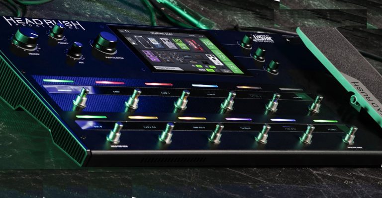 HEADRUSH PEDALBOARD